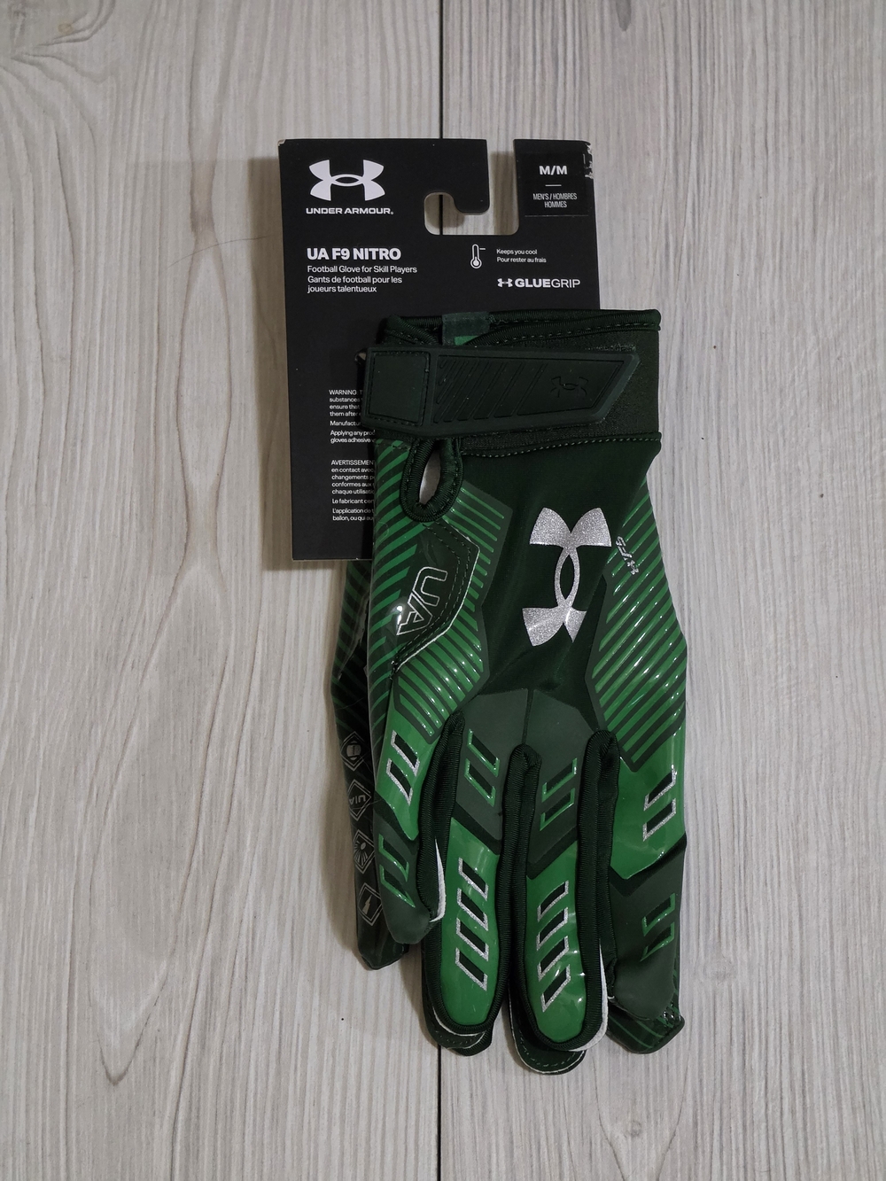 Under Armour Green Adult F9 Nitro Football Gloves NWT Size M